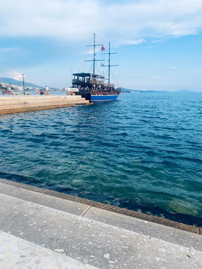 City Beach Apartment Sarandë Exteriör bild